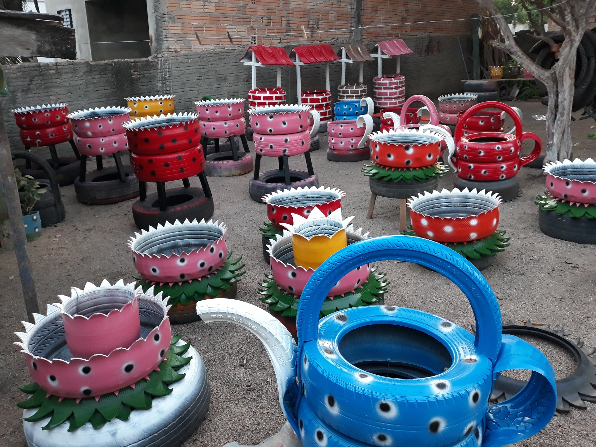 Peças coloridas de pneu